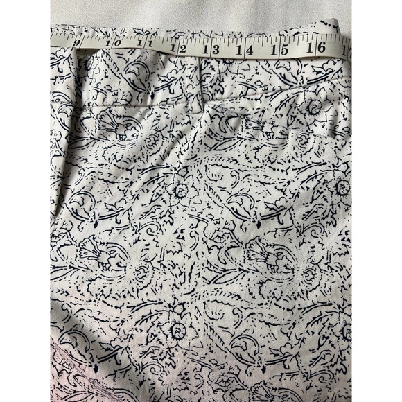Adrienne Vittadini Floral Navy White Cropped White & Off Navy Pants Size 10 - Picture 5 of 7